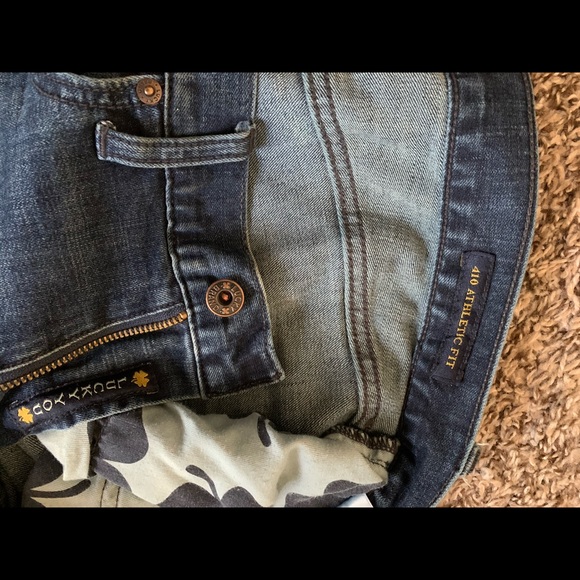 LUCKY Brand 410 Athletic Fit Jean | 33 x 30 - Picture 3 of 4